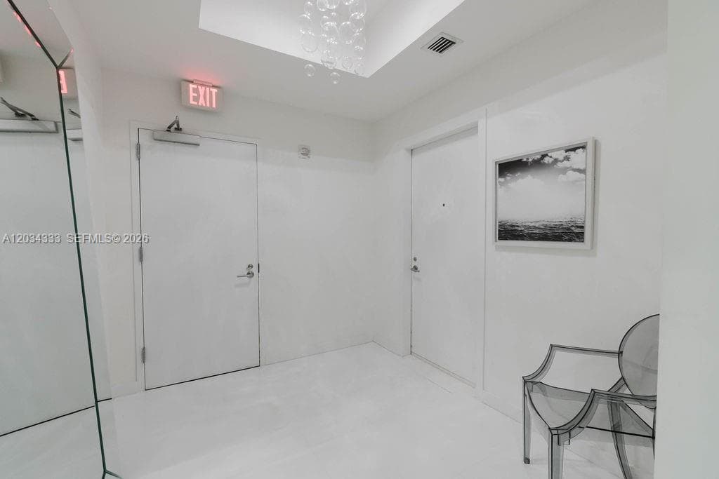 851 NE 1st Ave # 2303, Miami, FL 33132 photo 2