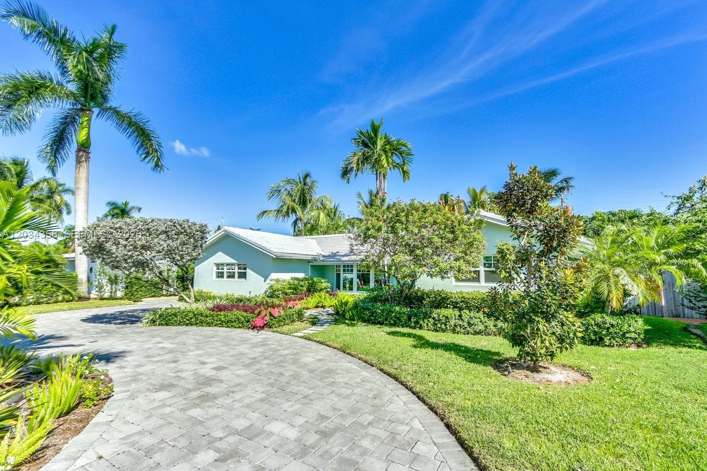 5800 NE 15th Ave, Fort Lauderdale, FL 33334 photo 2