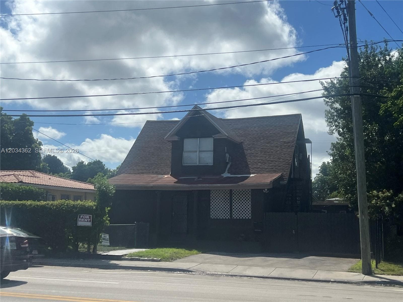 842 SW 12th Ave, Miami, FL 33130 photo 2