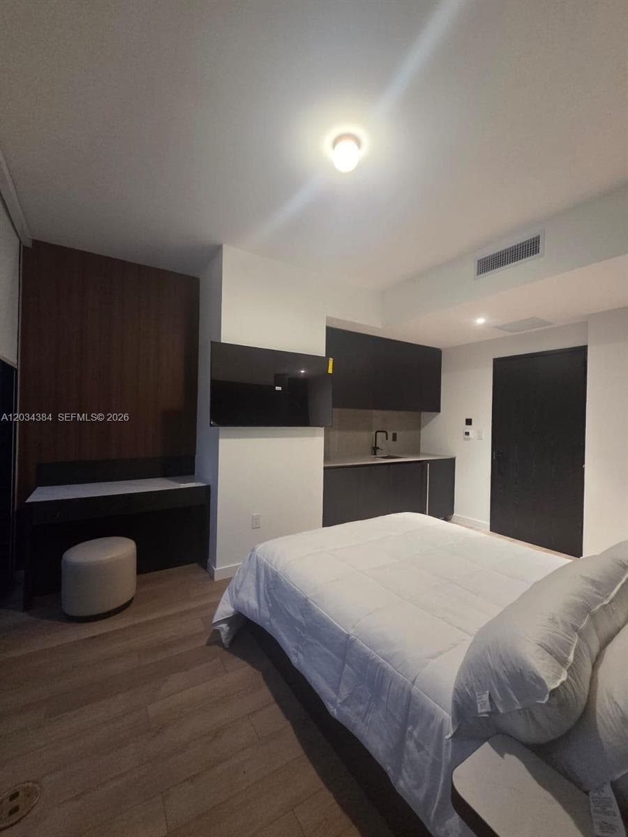 20 NE 11 # 2208, South Miami, FL 33132 photo 4