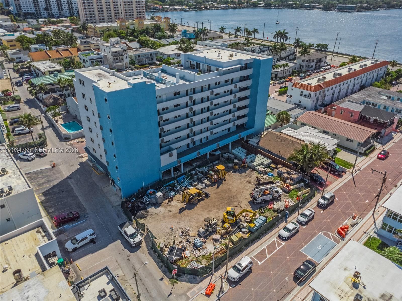 300 Van Buren St, Hollywood, FL 33019 photo 3