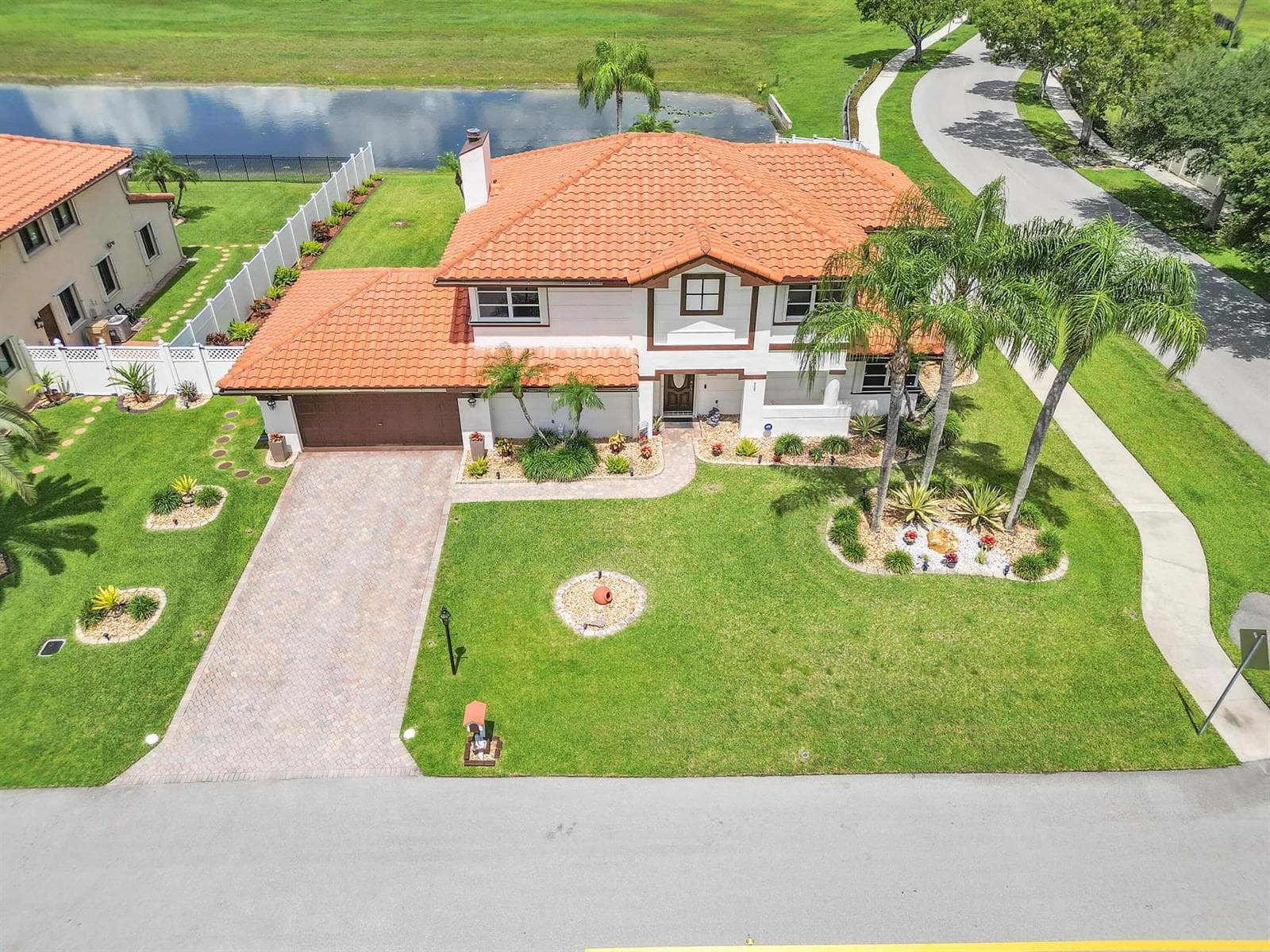 6431 Olde Moat Way, Davie, FL 33331 photo 3