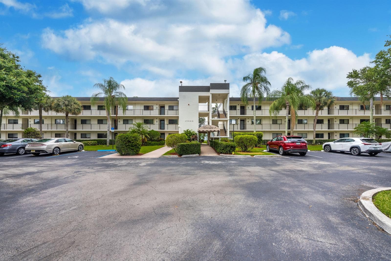 15244 Lakes Of Delray Boulevard # 304, Delray Beach, FL 33484 photo 2