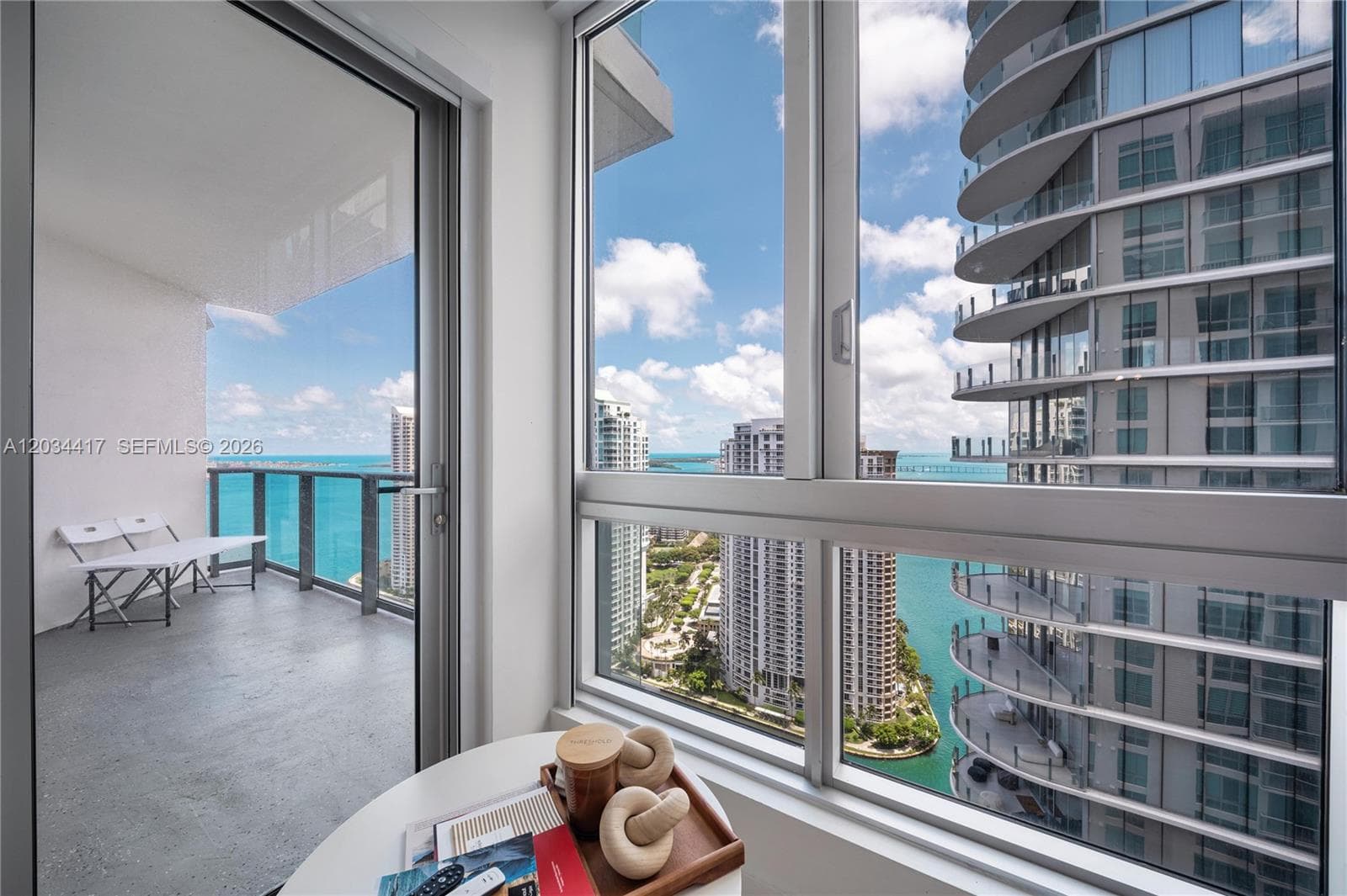 300 S Biscayne Blvd # T-3406, Miami, FL 33131 photo 3