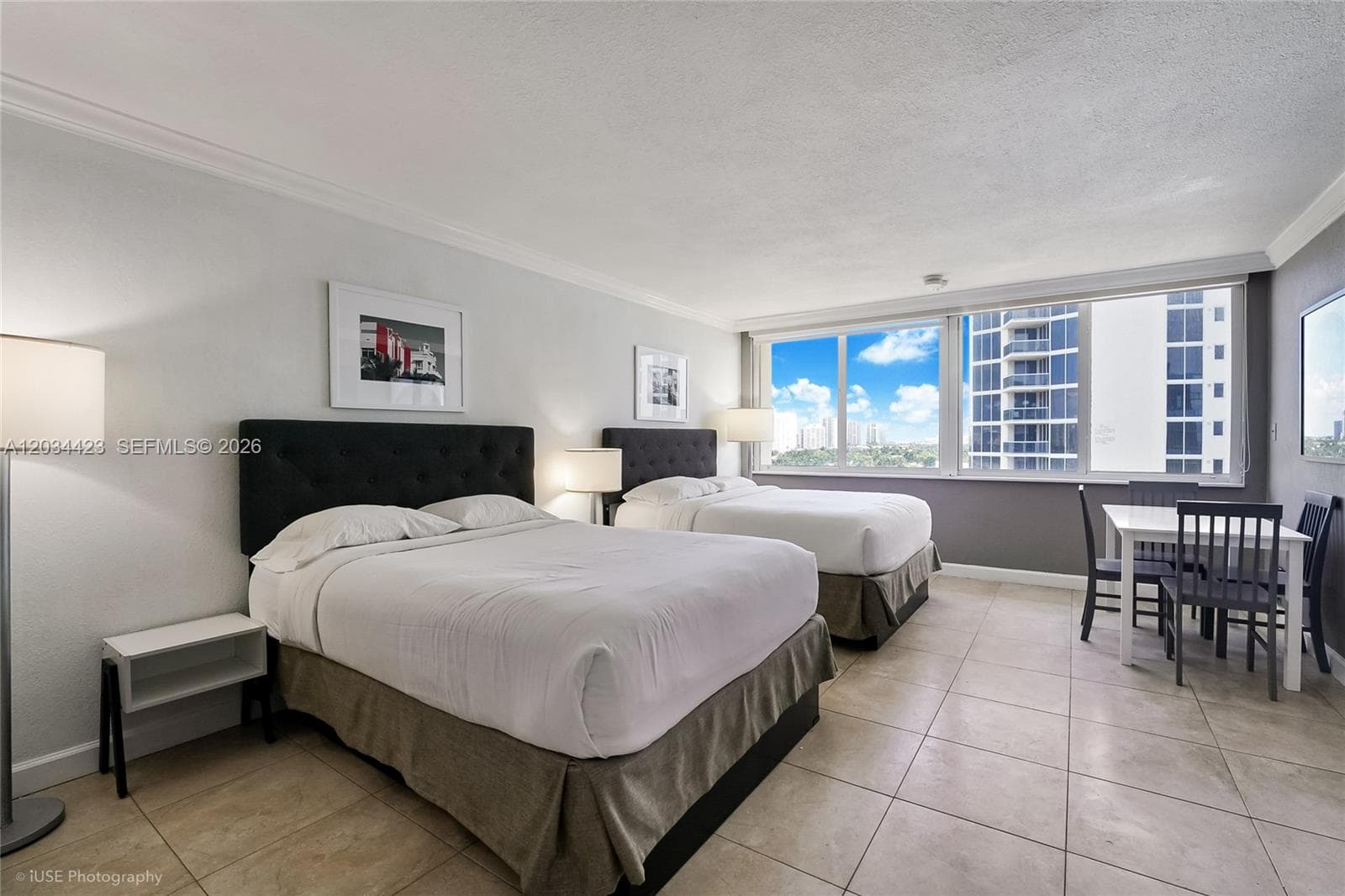 19201 Collins Ave # 827, Sunny Isles Beach, FL 33160 photo 2