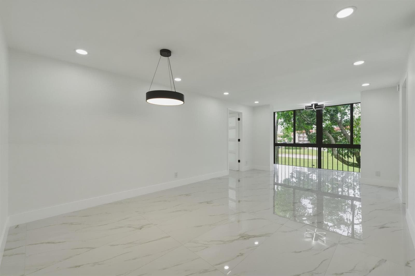 8970 S Hollybrook Boulevard # 205, Pembroke Pines, FL 33025 photo 2