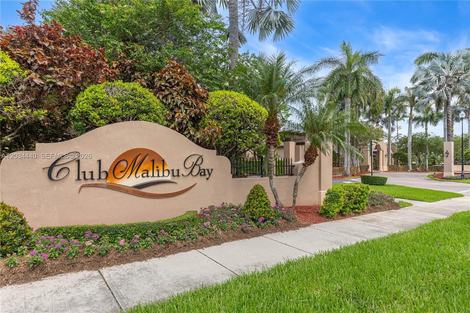 1490 NE 33rd Rd # 104-18, Homestead, FL 33033 photo 2