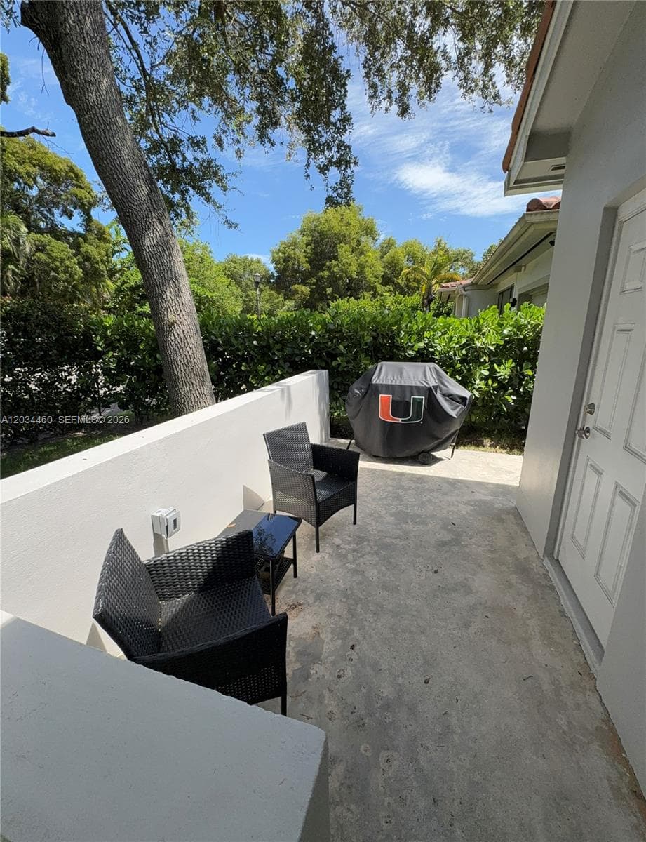 400 Miller Rd, Coral Gables, FL 33146 photo 2