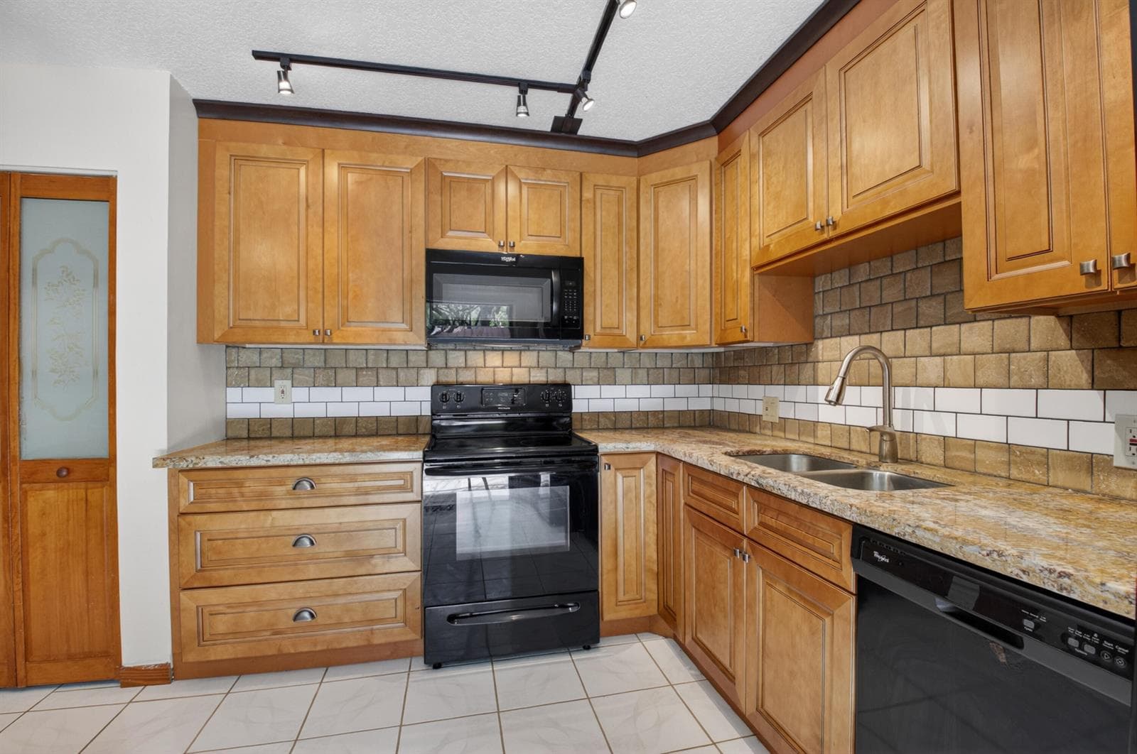 1565 Augusta Circle # 103, Delray Beach, FL 33445 photo 4