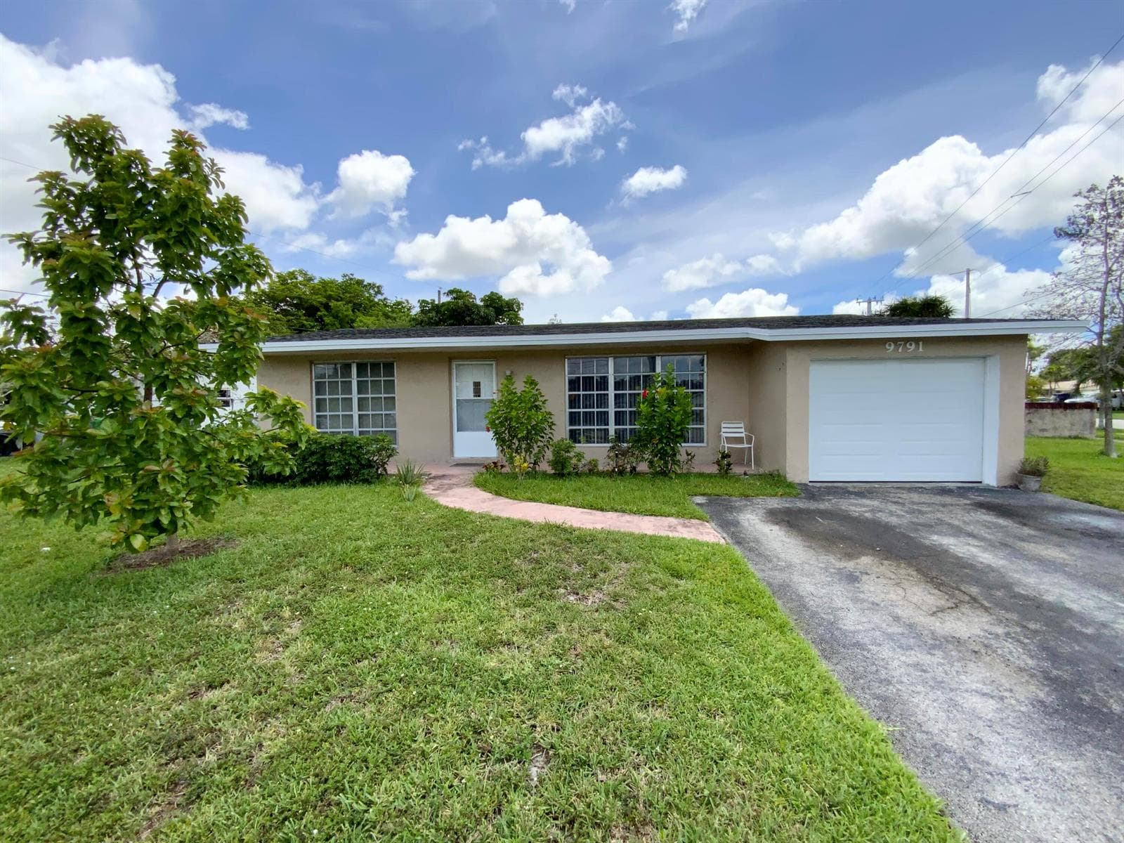 9791 NW 25th Court, Sunrise, FL 33322 photo 2