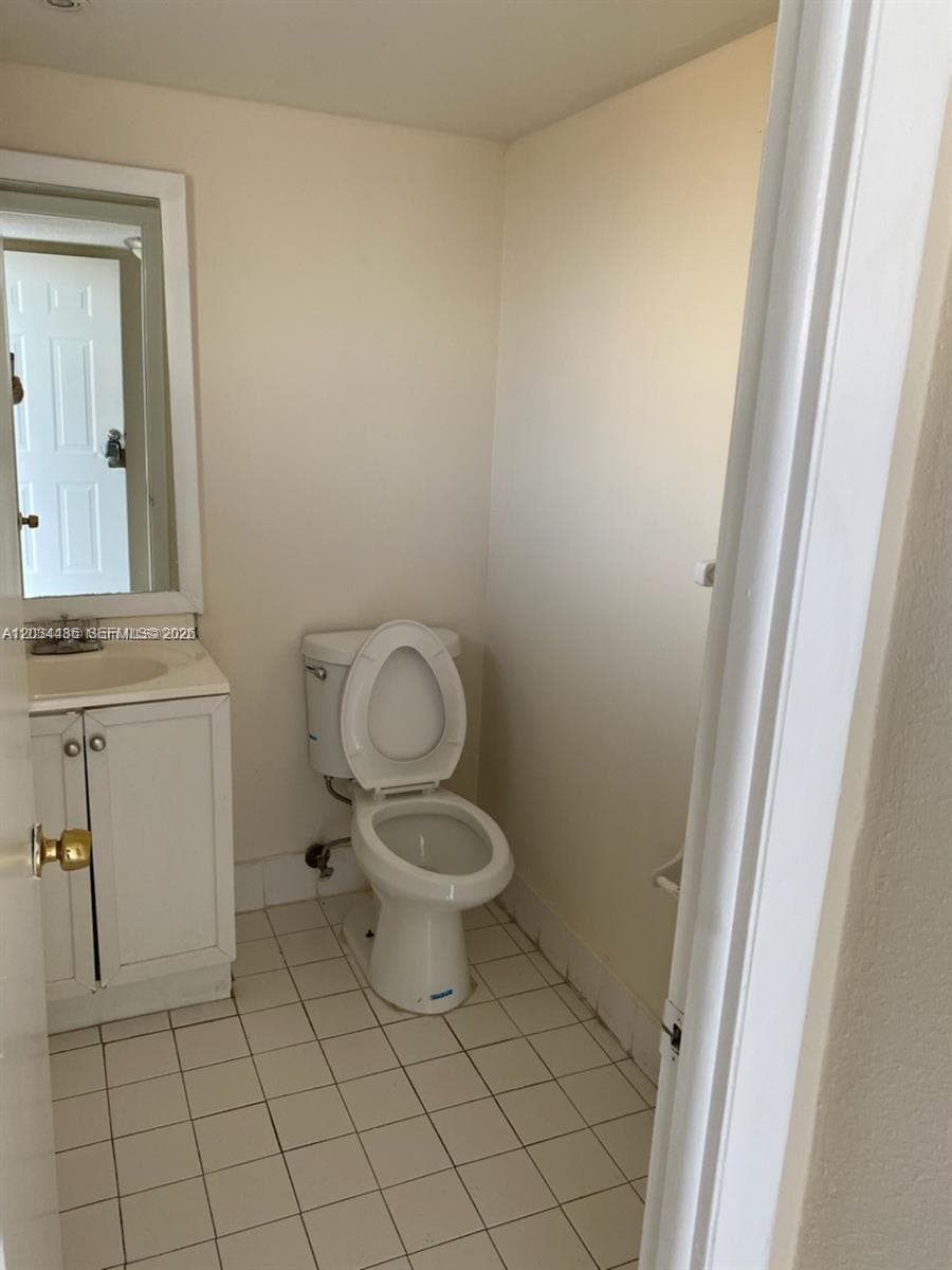2903 N Miami Beach Blvd # 505, North Miami Beach, FL 33160 photo 5