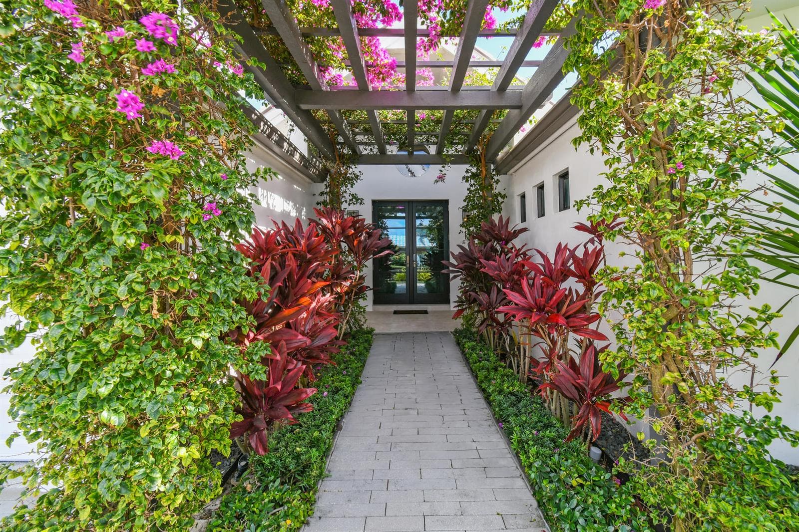 170 Beacon Lane, Jupiter Inlet Colony, FL 33469 photo 3