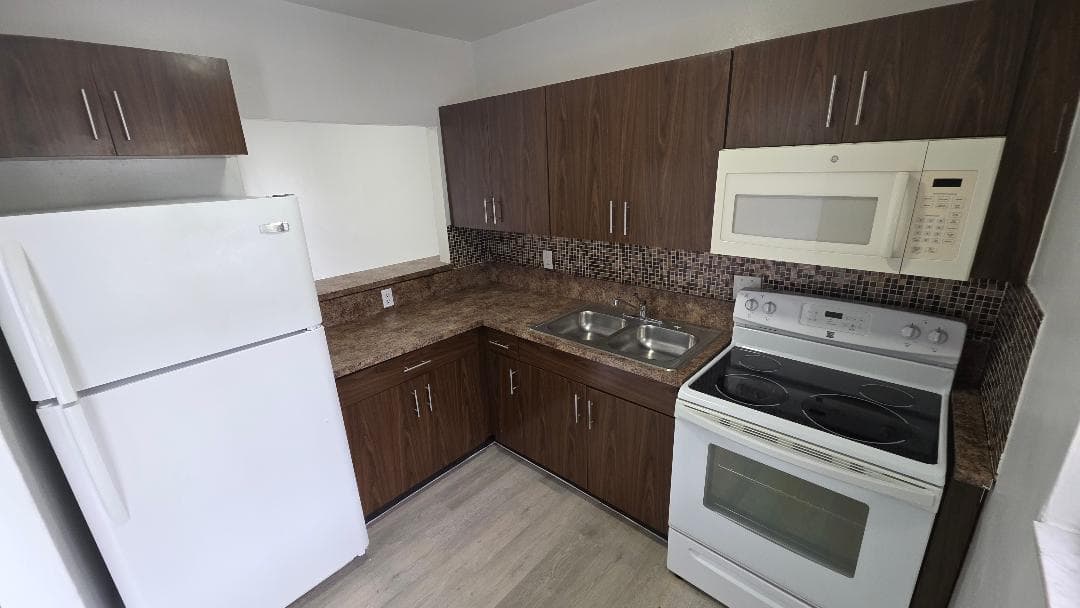 2250 NW 183rd Street # 1, Miami Gardens, FL 33056 photo 2