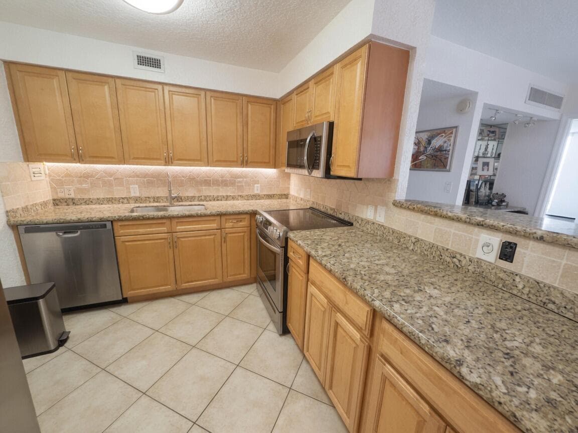 1000 Spanish River Road # 4p, Boca Raton, FL 33432 photo 5