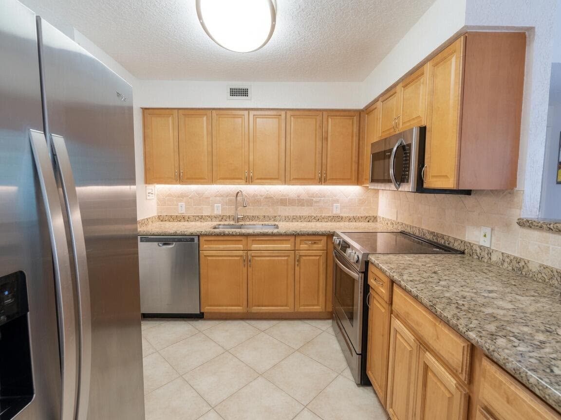 1000 Spanish River Road # 4p, Boca Raton, FL 33432 photo 4