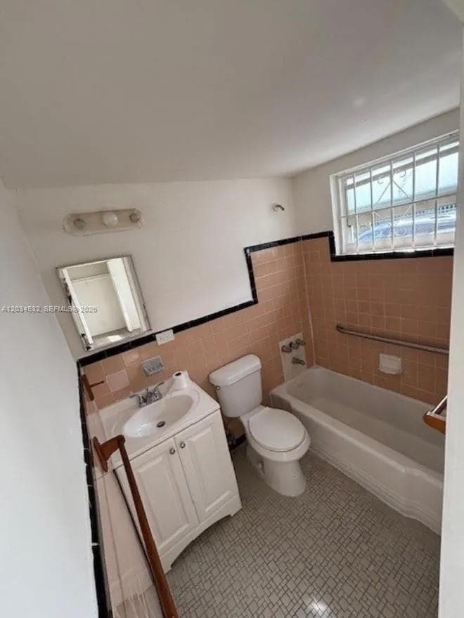 2239 NW 87th St # 1, Miami, FL 33147 photo 3