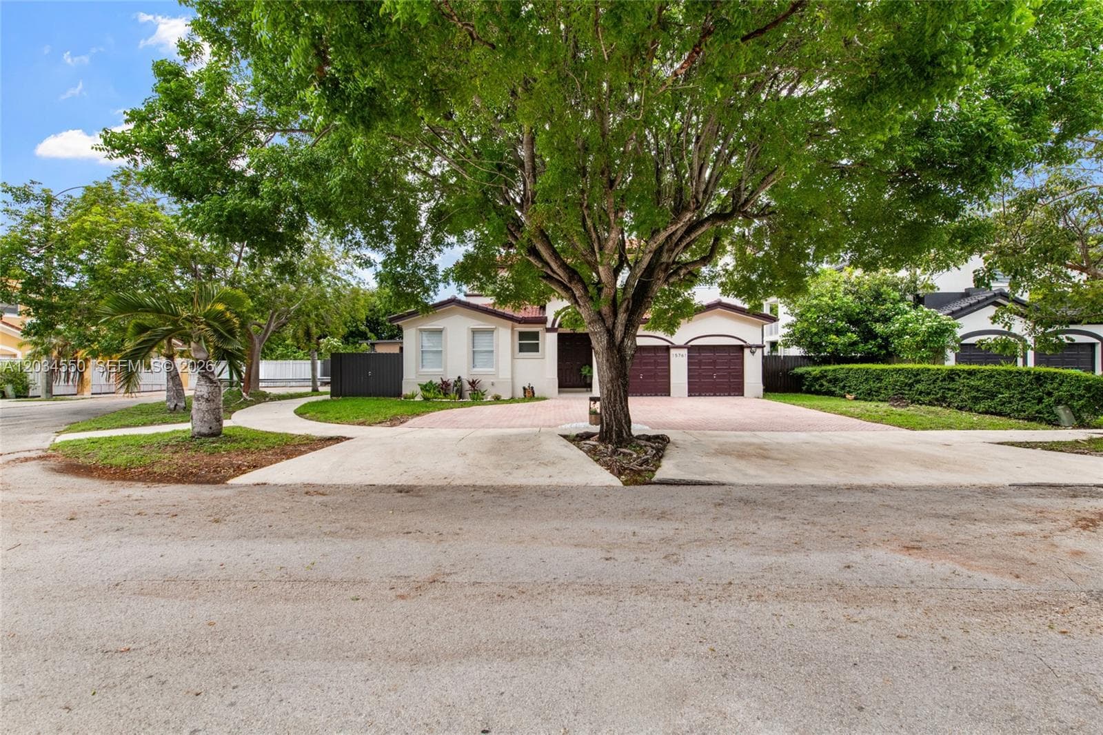 15761 SW 59th Ter, Miami, FL 33193 photo 2