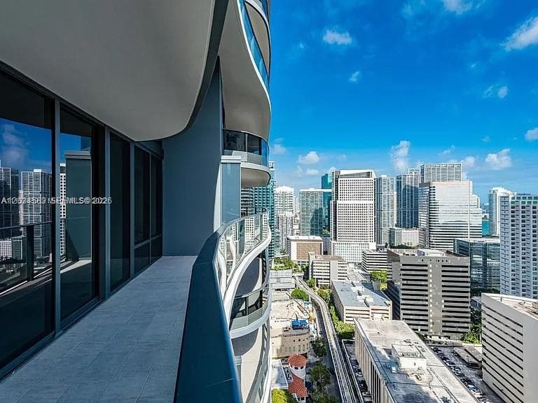 1000 Brickell Plz # 3509, Miami, FL 33131 photo 3