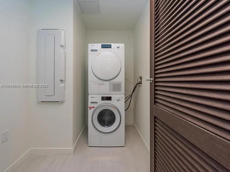 1000 Brickell Plz # 3509, Miami, FL 33131 photo 5