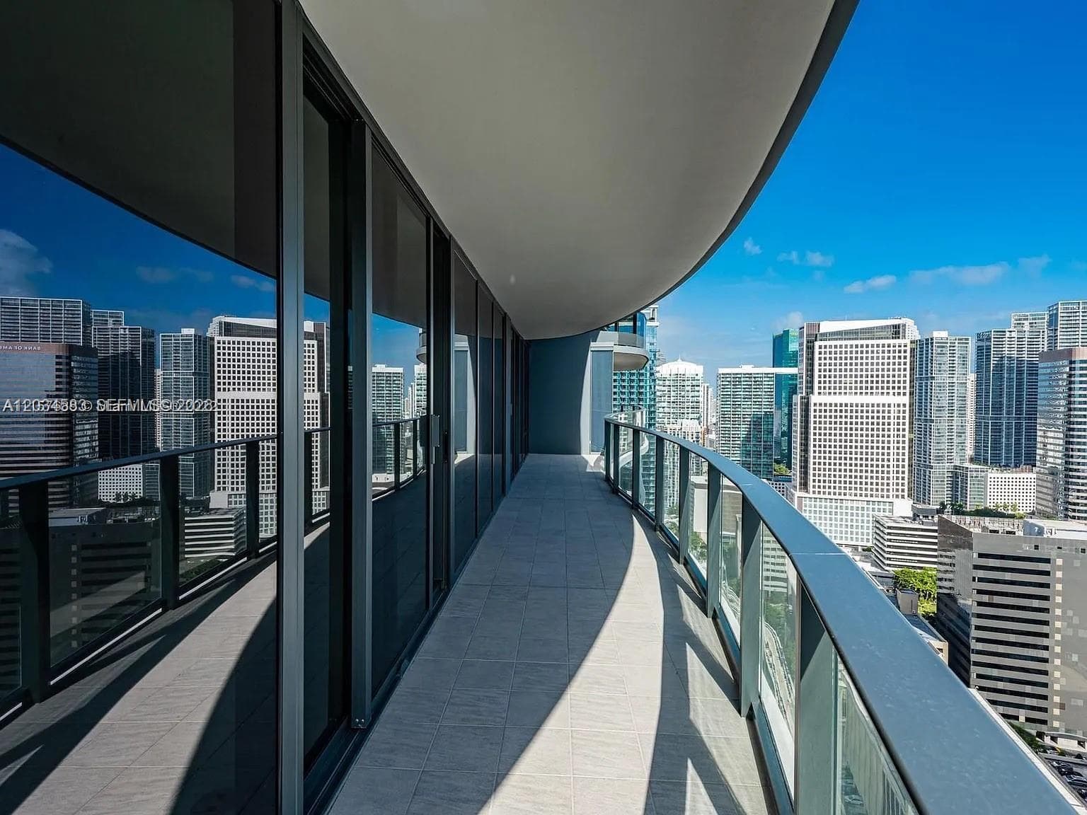 1000 Brickell Plz # 3509, Miami, FL 33131 photo 4
