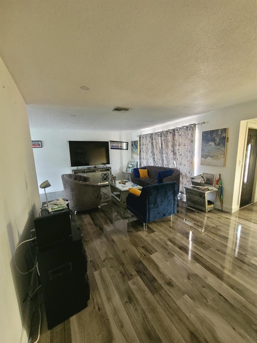 6641 Emerald Lake Drive, Miramar, FL 33023 photo 3