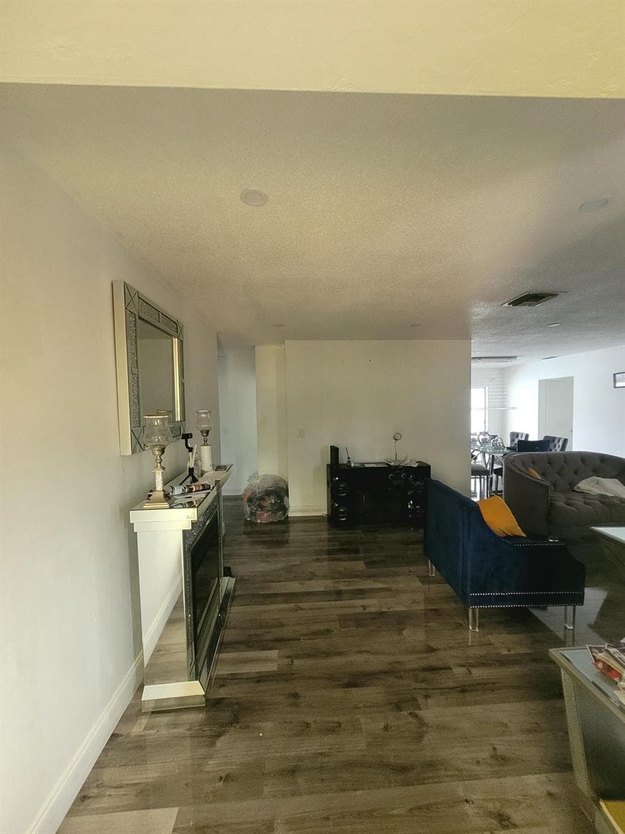 6641 Emerald Lake Drive, Miramar, FL 33023 photo 4