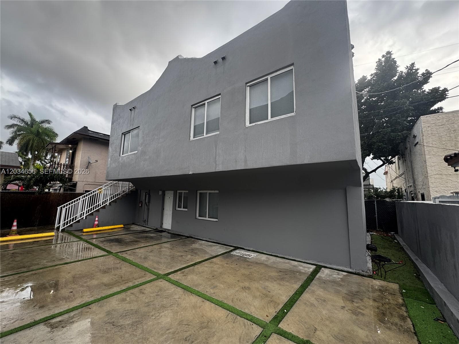 1684 SW 10th St, Miami, FL 33135 photo 4