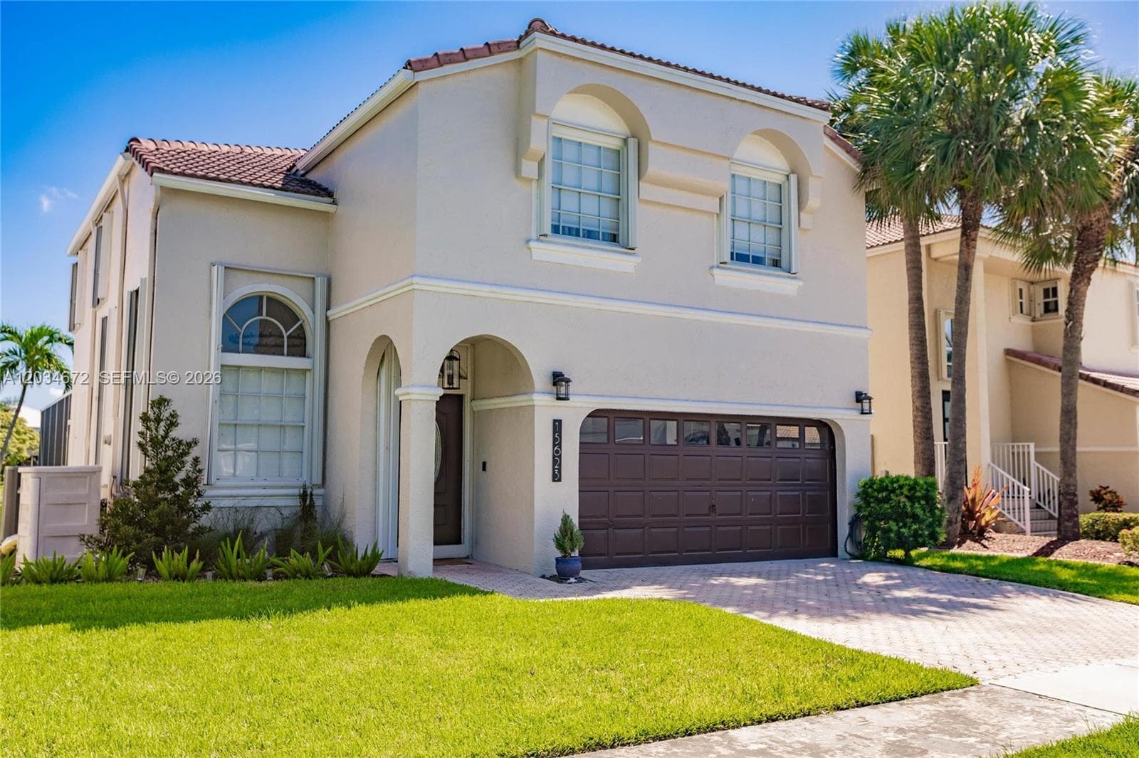 15623 NW 5th St, Pembroke Pines, FL 33028 photo 2