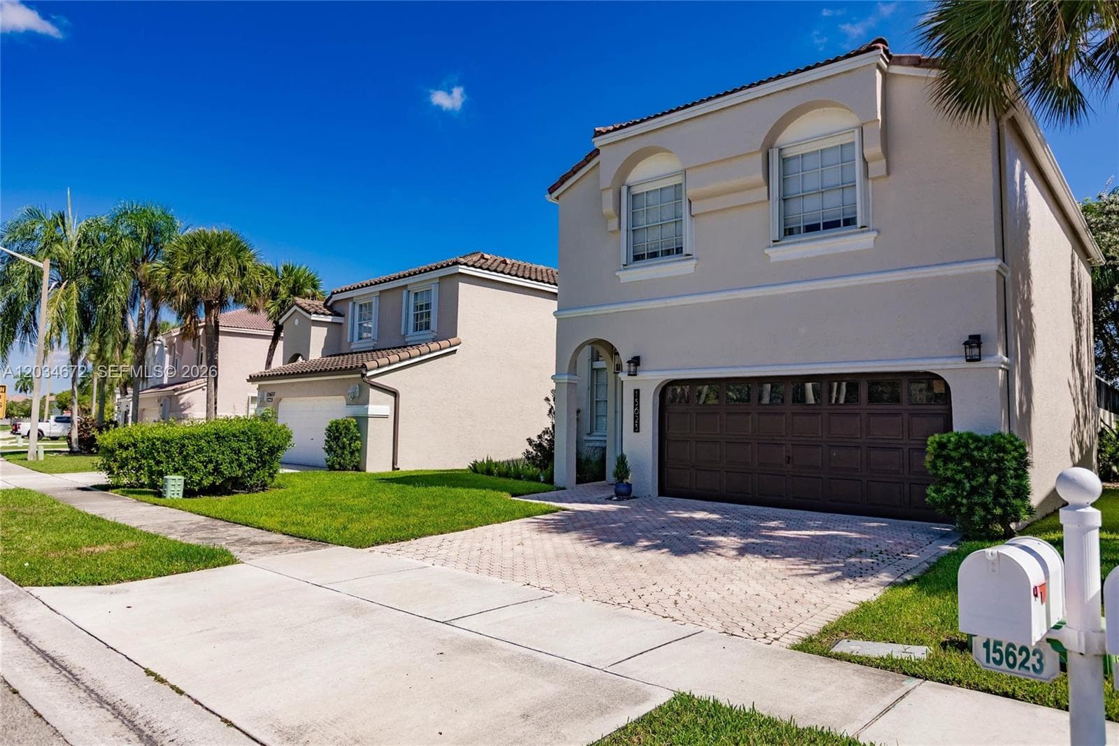 15623 NW 5th St, Pembroke Pines, FL 33028 photo 3