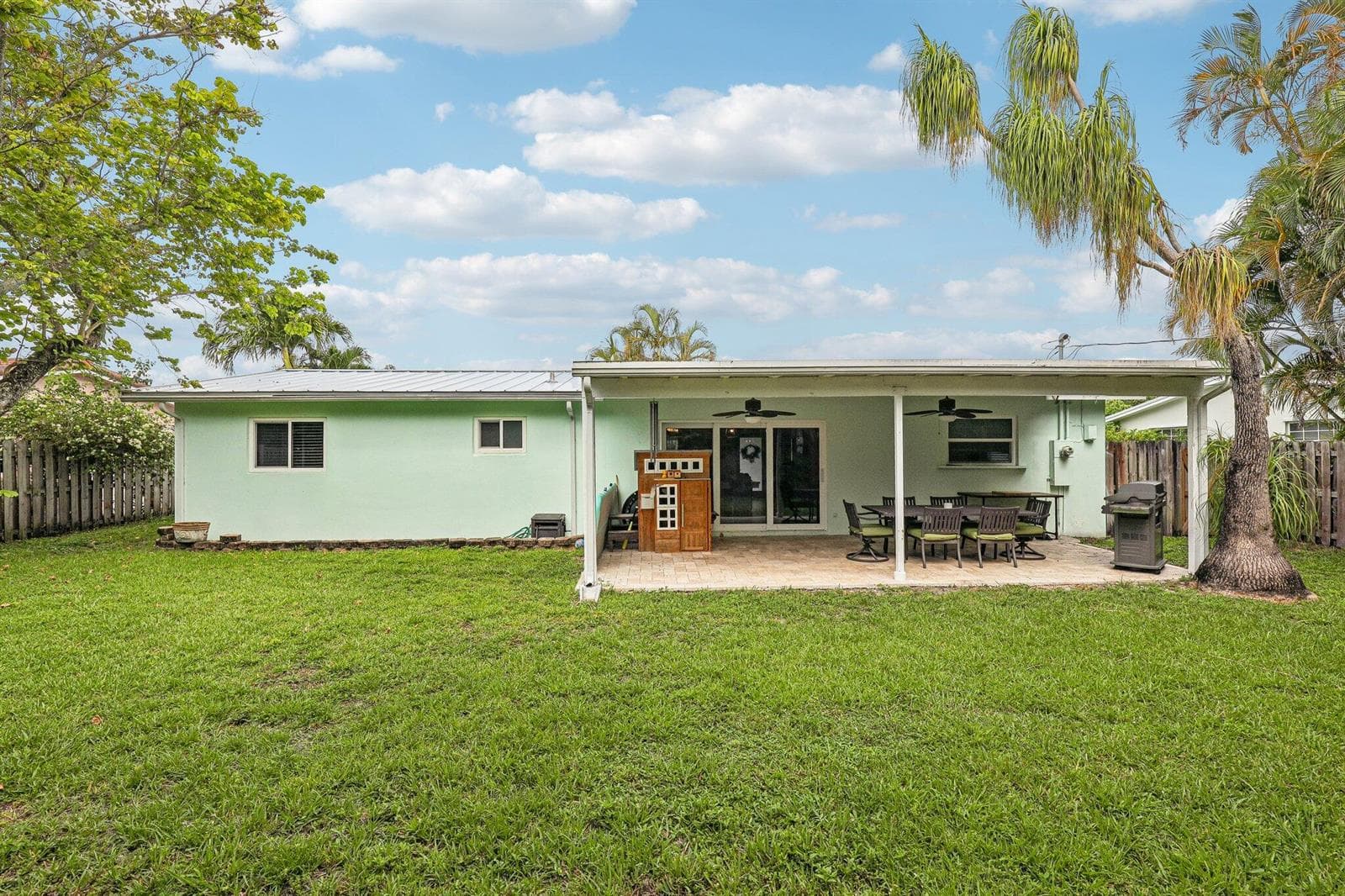 500 SE 8th Avenue, Deerfield Beach, FL 33441 photo 4