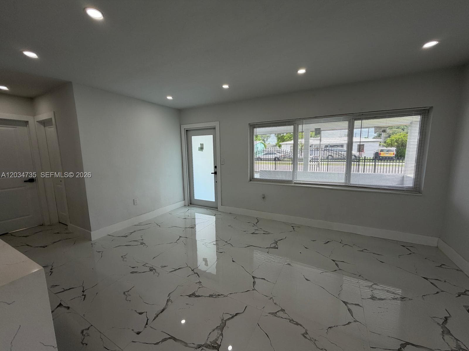 2800 NW 164th St, Miami Gardens, FL 33054 photo 2