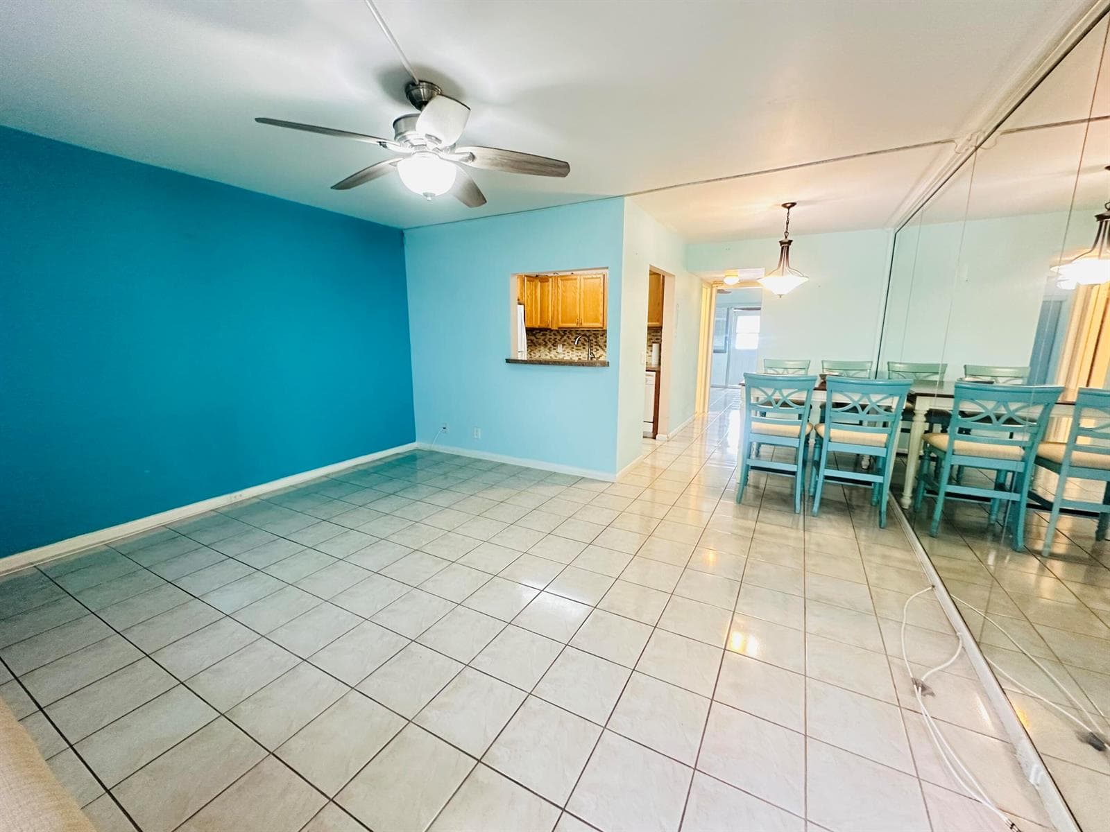 86 Markham E, Deerfield Beach, FL 33442 photo 2