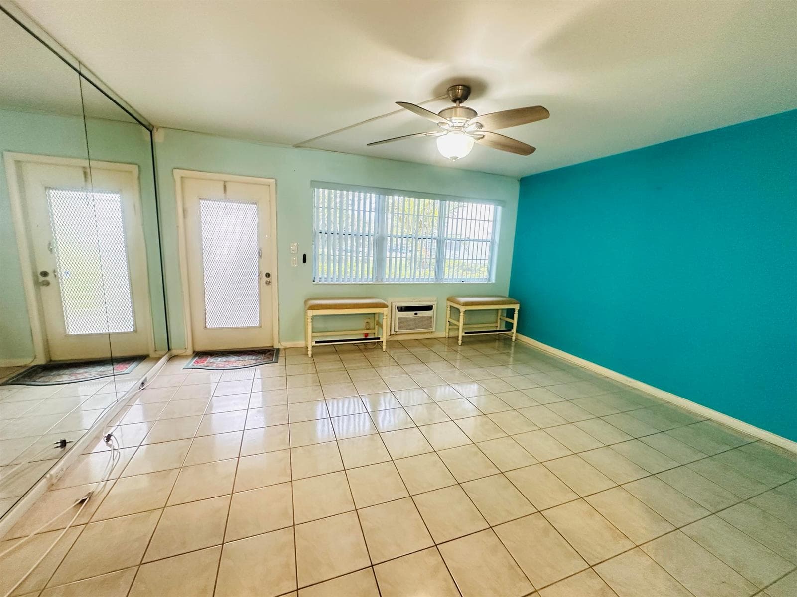 86 Markham E, Deerfield Beach, FL 33442 photo 3