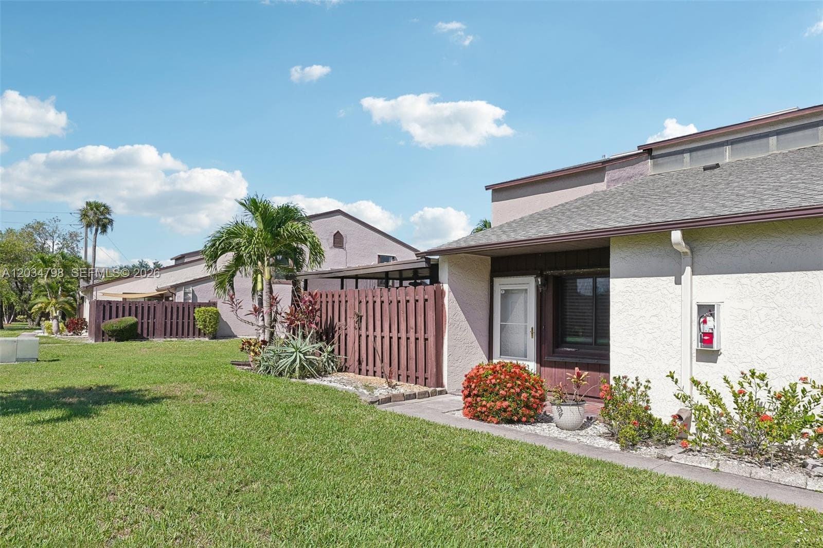 12939 Cherrydale Court, Fort Myers, FL 33919 photo 2