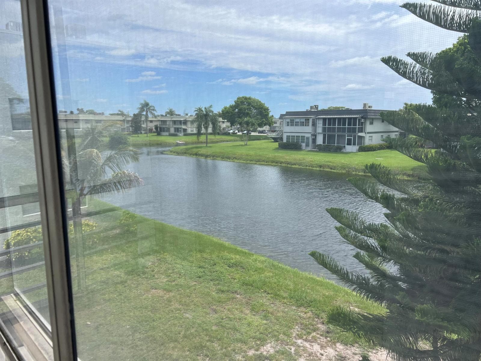424 Saxony, Delray Beach, FL 33446 photo 4