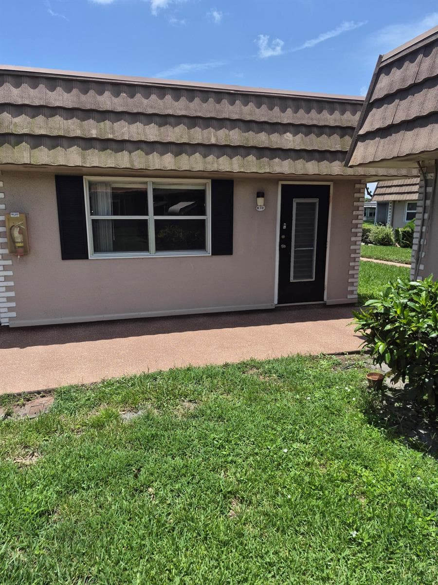 318 N Seville N # 318, Delray Beach, FL 33446 photo 2