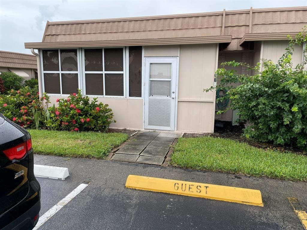 318 N Seville N # 318, Delray Beach, FL 33446 photo 3