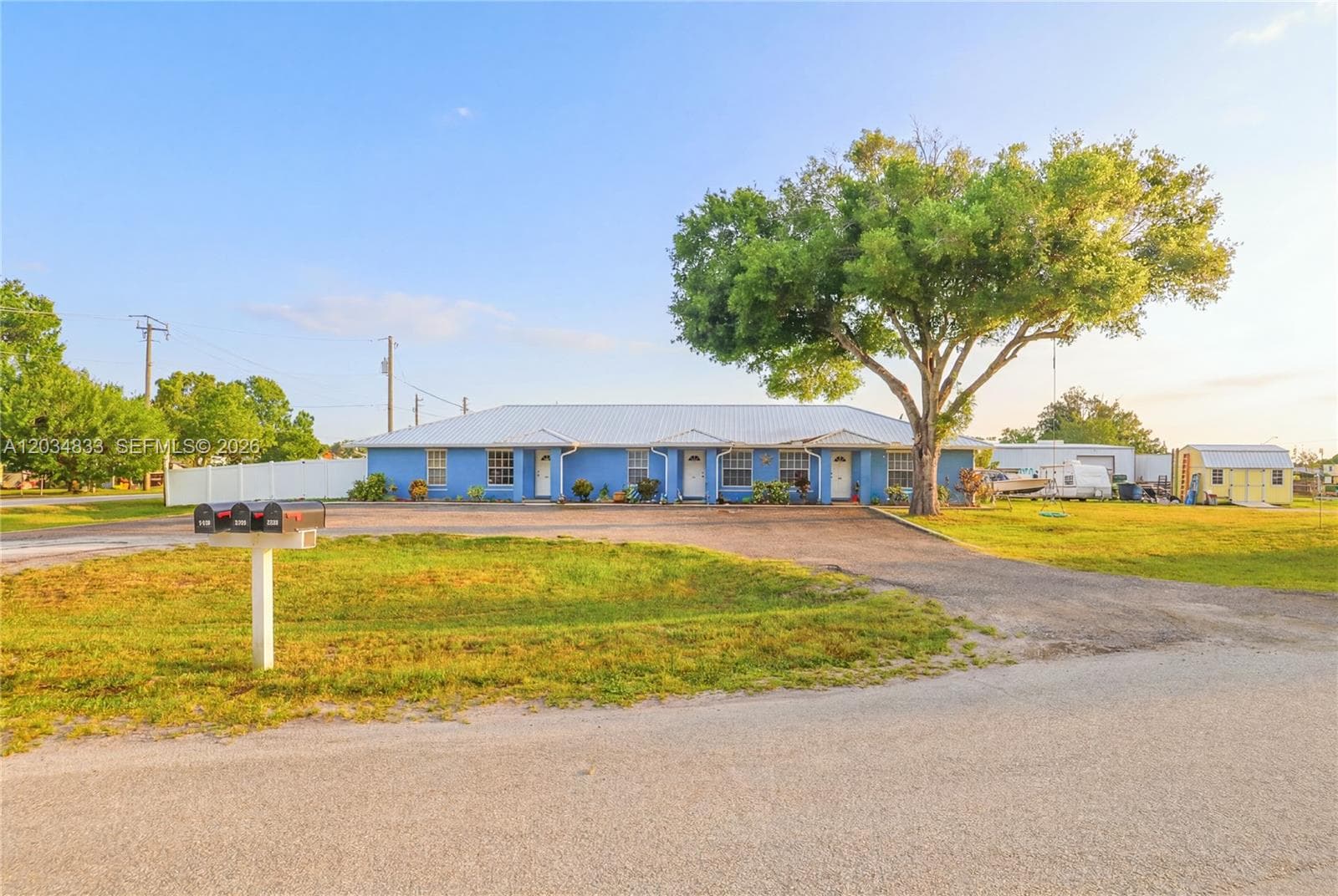810 SW 2nd St, Okeechobee, FL 34974 photo 2