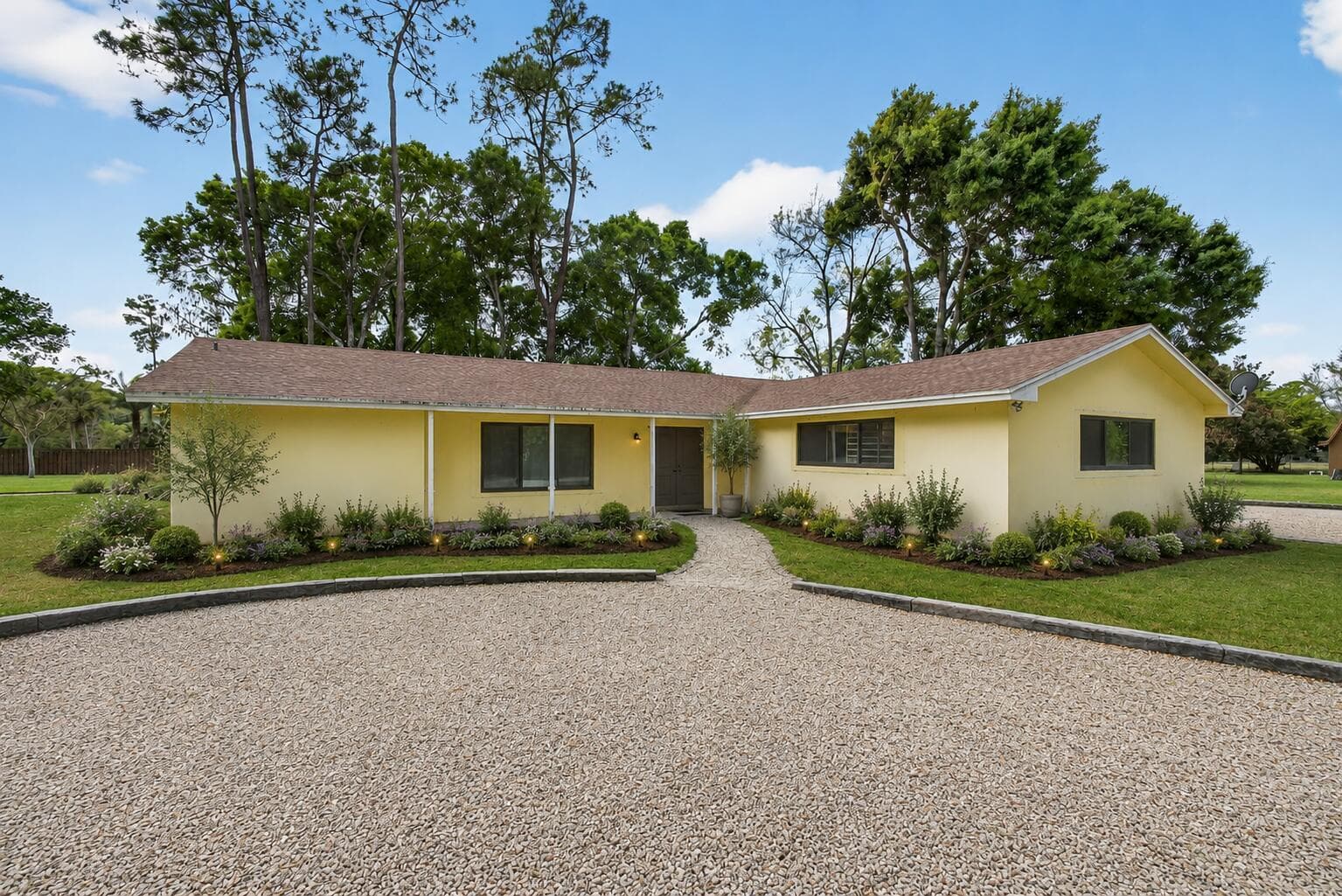 749 W Rambling Drive, Wellington, FL 33414 photo 2
