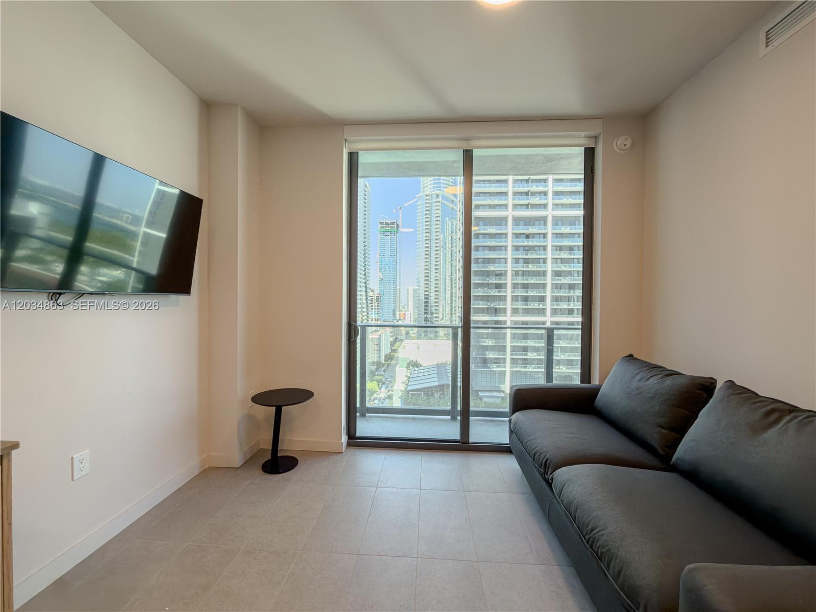 121 NE 5th St # 2211, Miami, FL 33132 photo 2