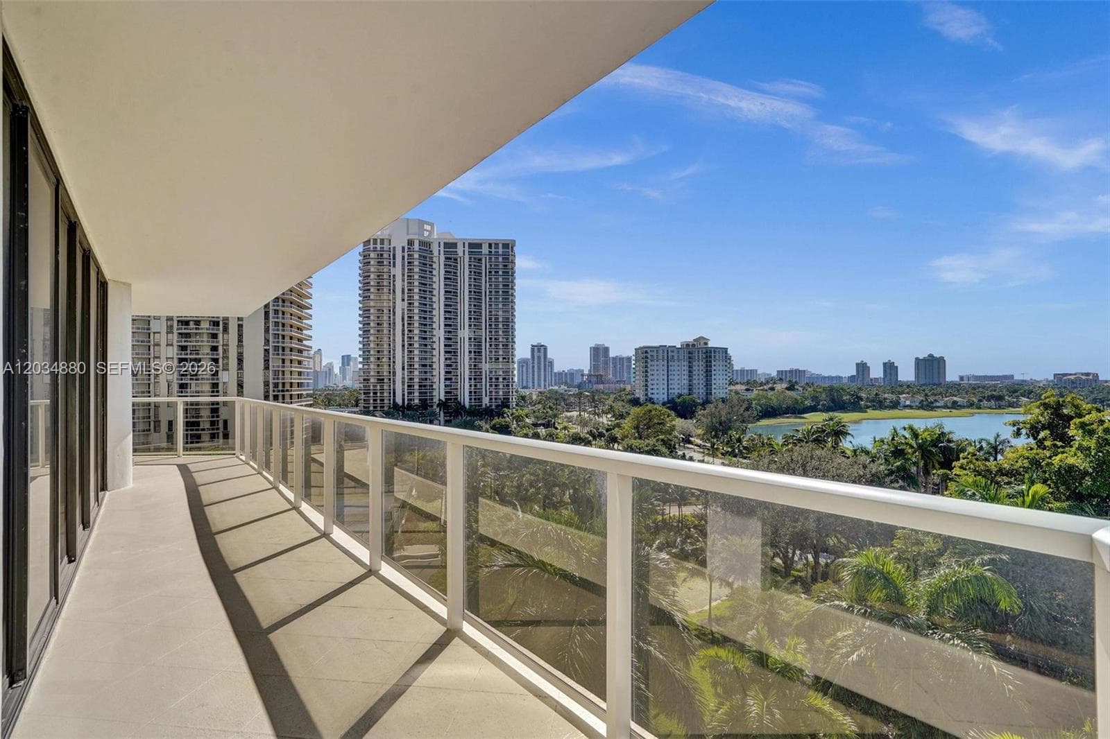 20281 E Country Club Dr # 615, Aventura, FL 33180 photo 3