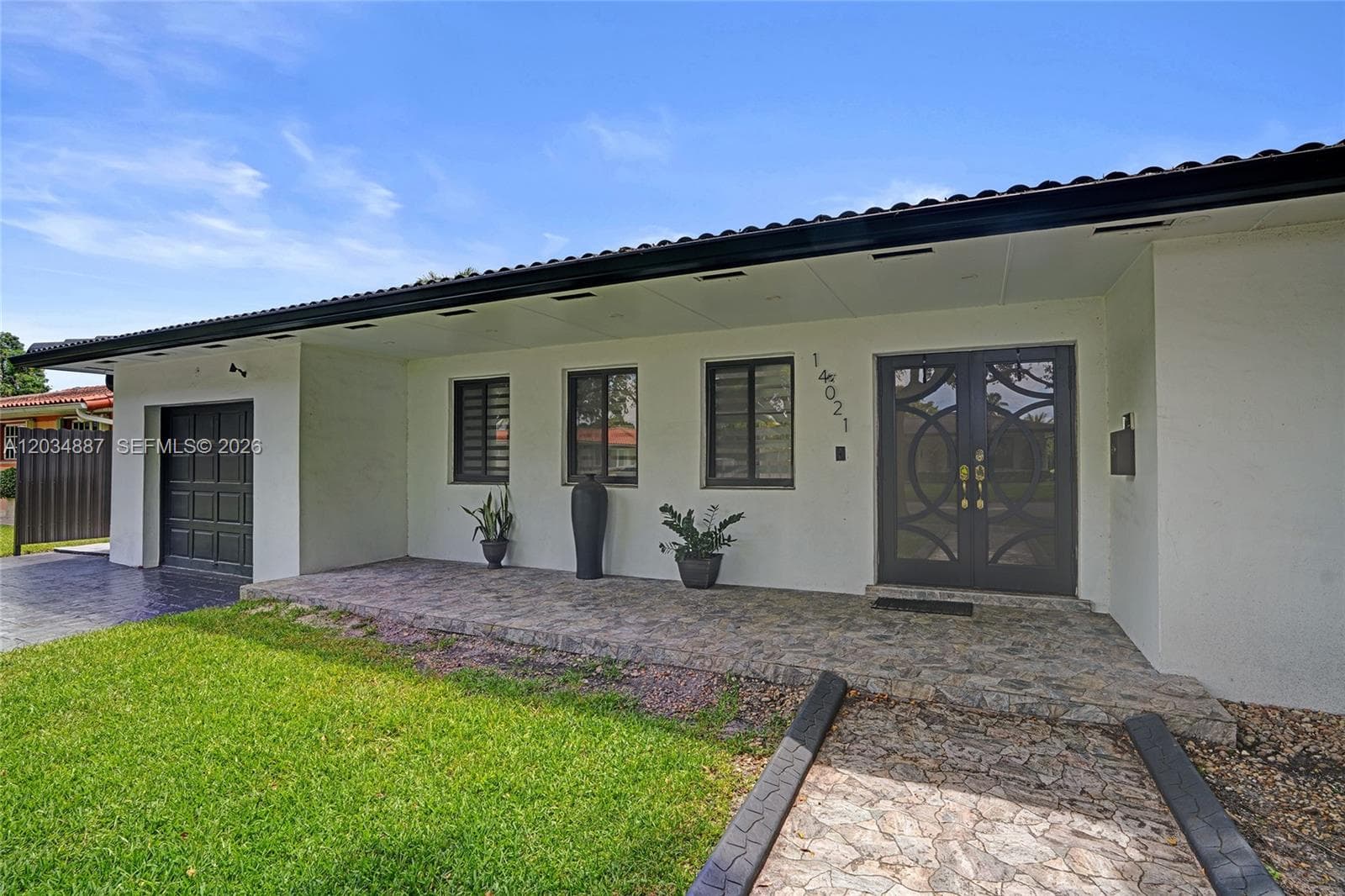 14021 Cypress Ct, Miami Lakes, FL 33014 photo 4