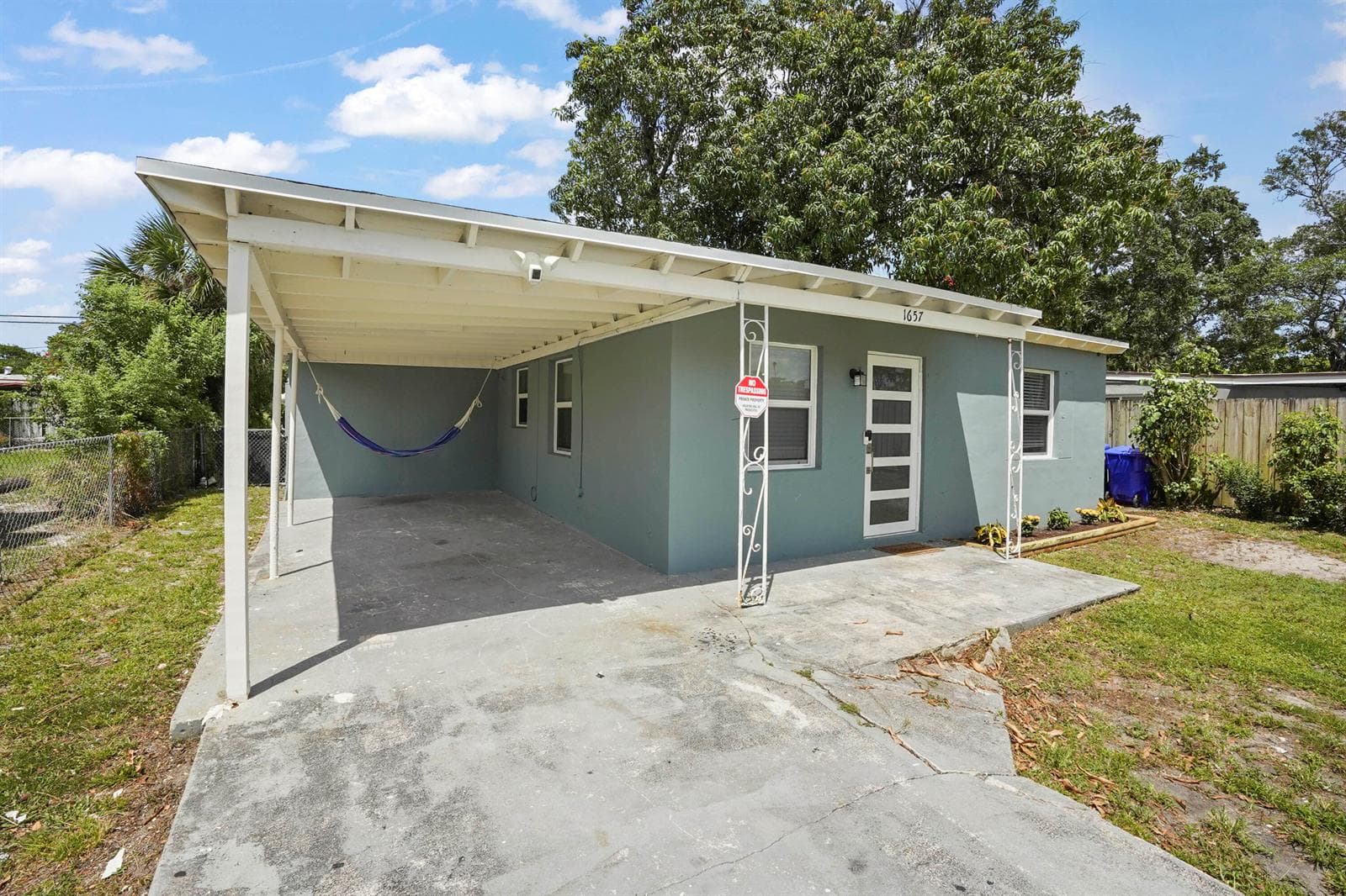 1657 Lauderdale Manor Drive, Fort Lauderdale, FL 33311 photo 2