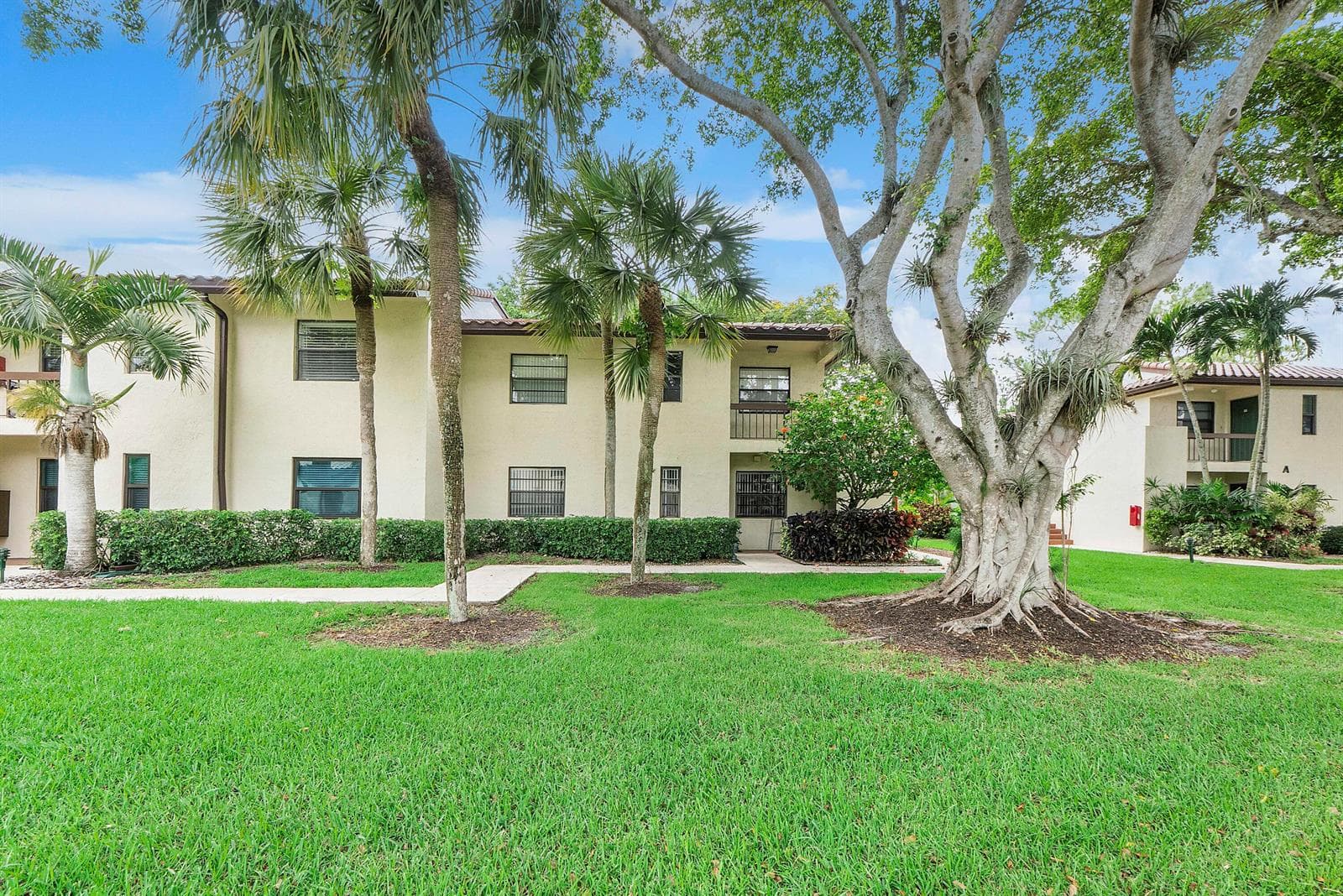 21852 Arriba # 6-h, Boca Raton, FL 33433 photo 2