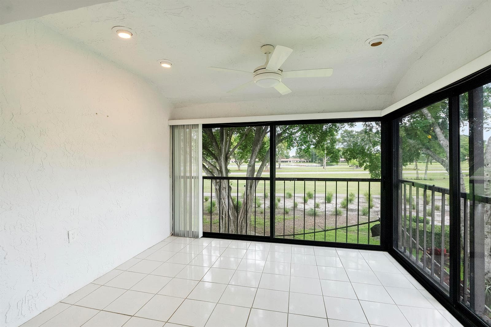 21852 Arriba # 6-h, Boca Raton, FL 33433 photo 3
