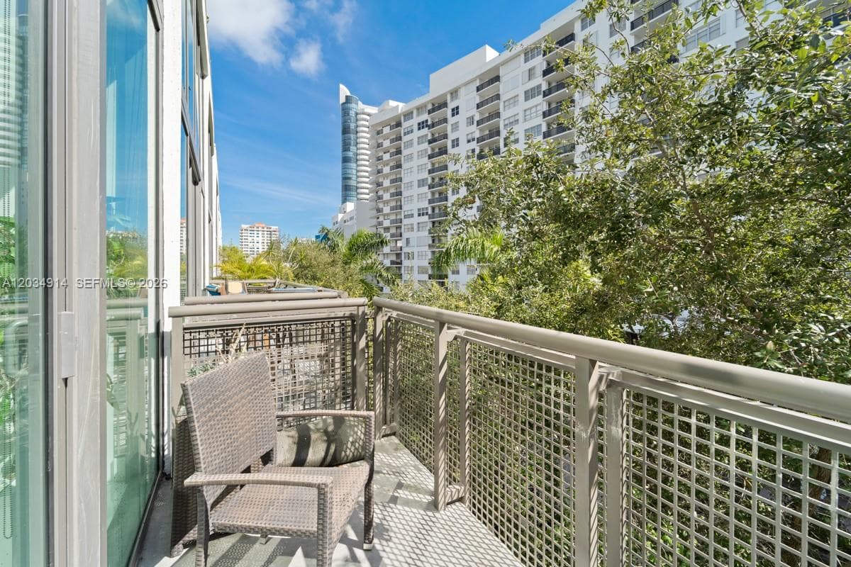 6000 Collins Ave # 517, Miami Beach, FL 33140 photo 5