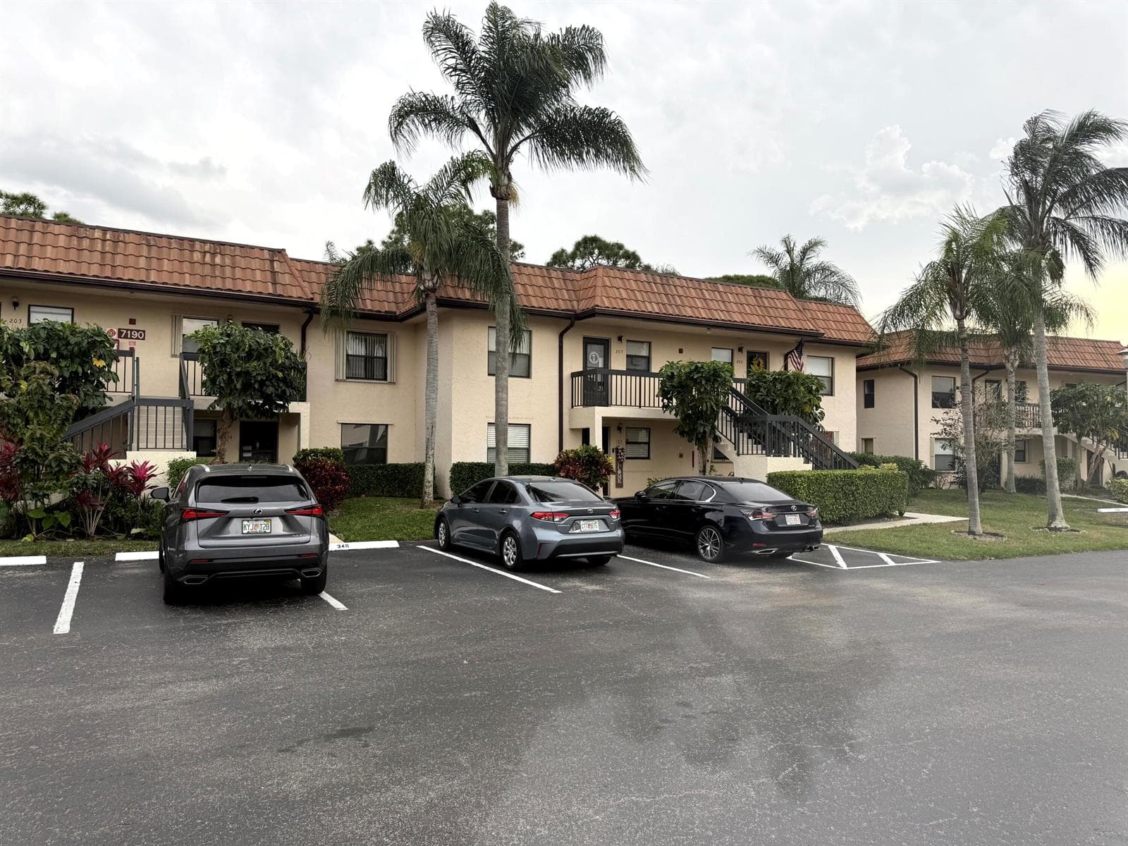 7190 Golf Colony Court # 105, Lake Worth, FL 33467 photo 3