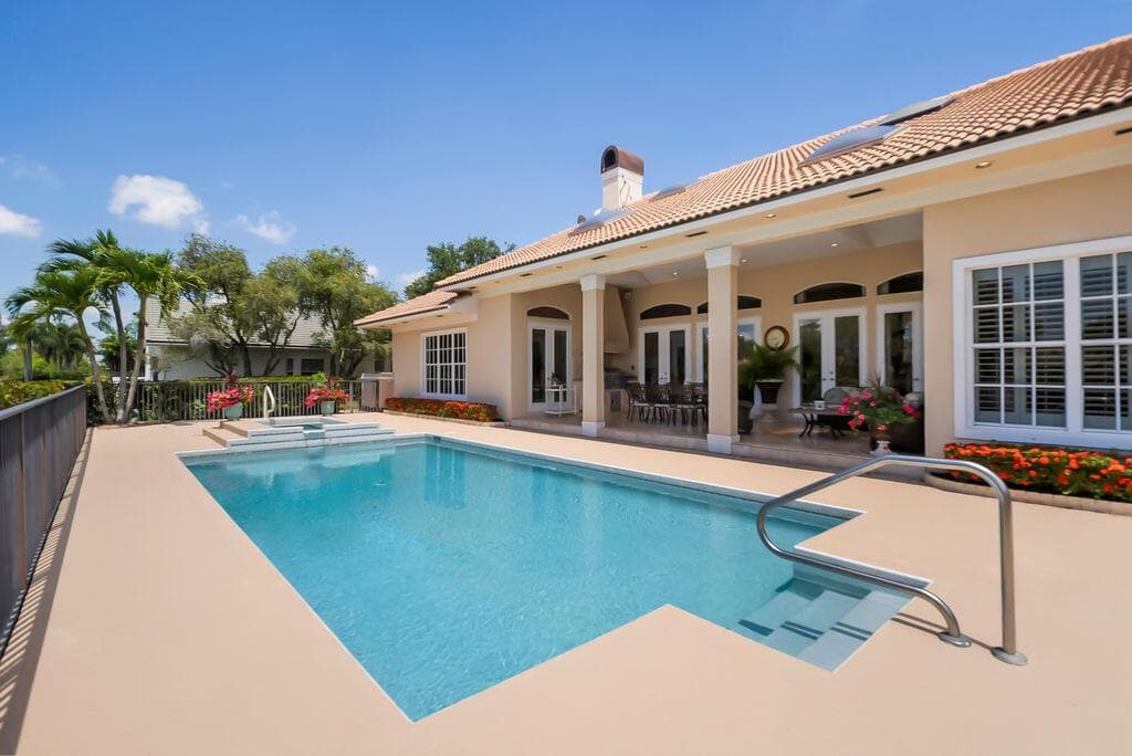 83 Sandbourne Lane, Palm Beach Gardens, FL 33418 photo 3