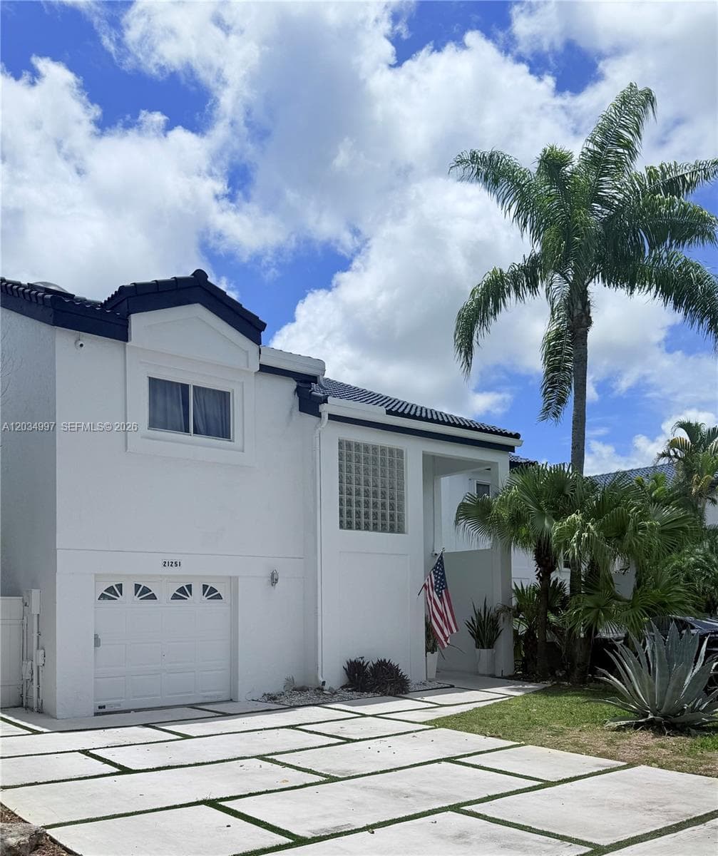 21251 NE 3rd Ct, Miami, FL 33179 photo 2