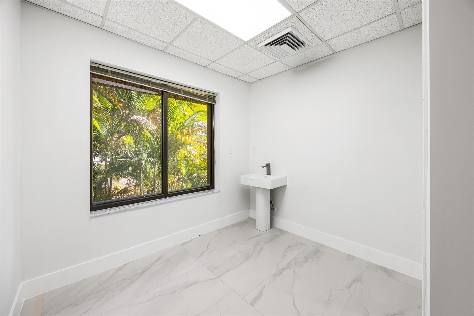 150 NW 70th Avenue # 04, Plantation, FL 33317 photo 3
